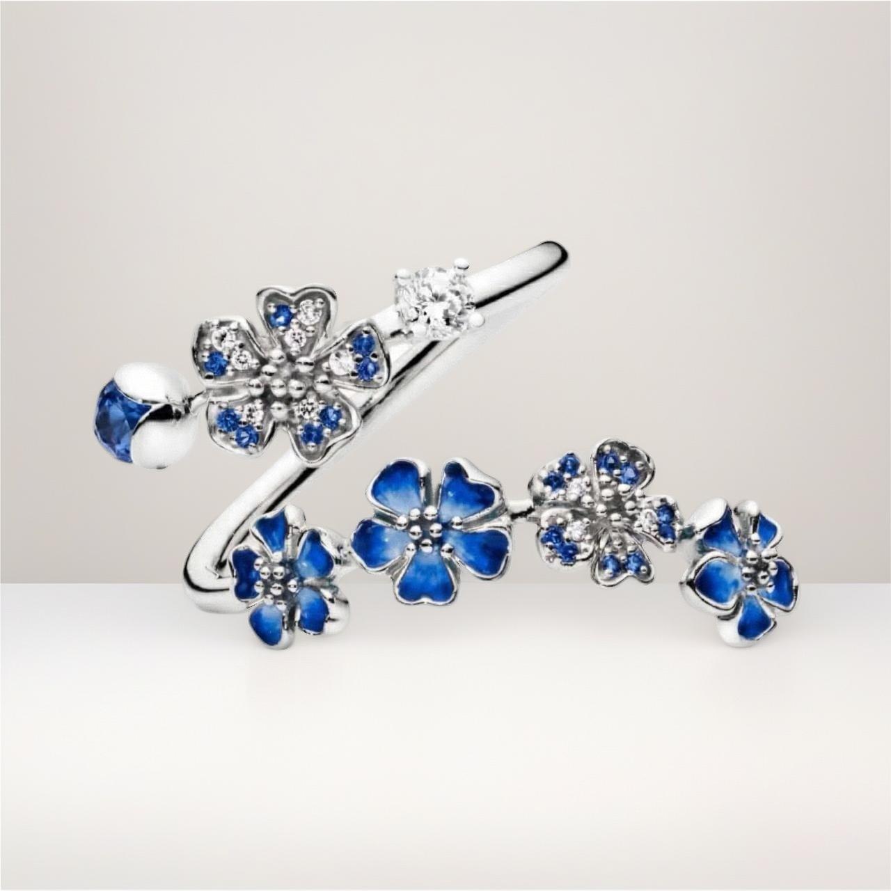 Exquisite and elegant blue peach blossom inlaid with beads, high-end light luxury open-style women's fashion ring